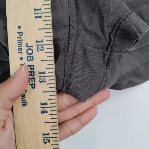 Free People High-Rise 2 Button Mini Shorts Size 6 Women Gray - Picture 3 of 10